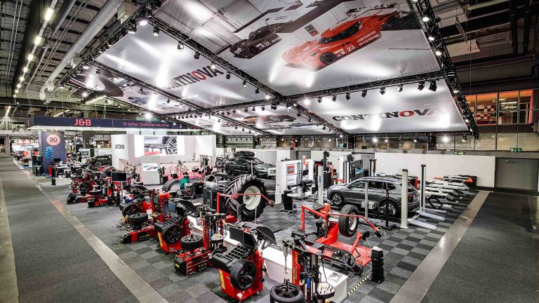 Vi byggde över 1200 m2 yta mässmonter på Automässan